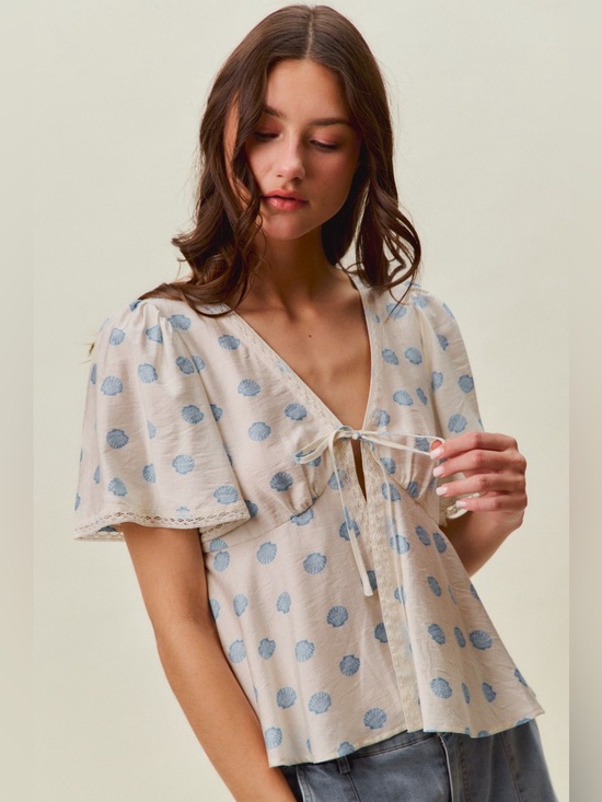 So Me Tops - SO ME Shell Print Tie Front Flutter Sleeves Blouse Top